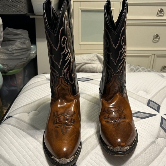 Laredo Other - Laredo Men's Nashville Western Brown and Black Boots. Size 13D.
